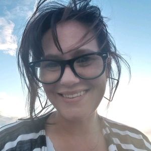 Meet your Posher, Annie